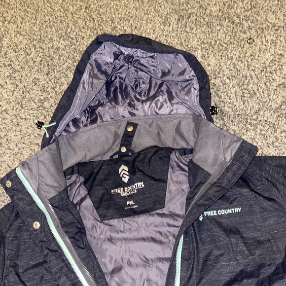 Free Country Ski Coat - Petite XL - Picture 2 of 4